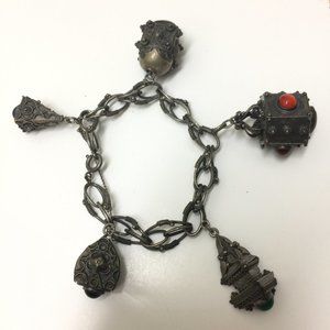 Vintage Estate WOMENS 700 Silver 5 CHARM FOB ETRUSCAN BRACELET 7.75